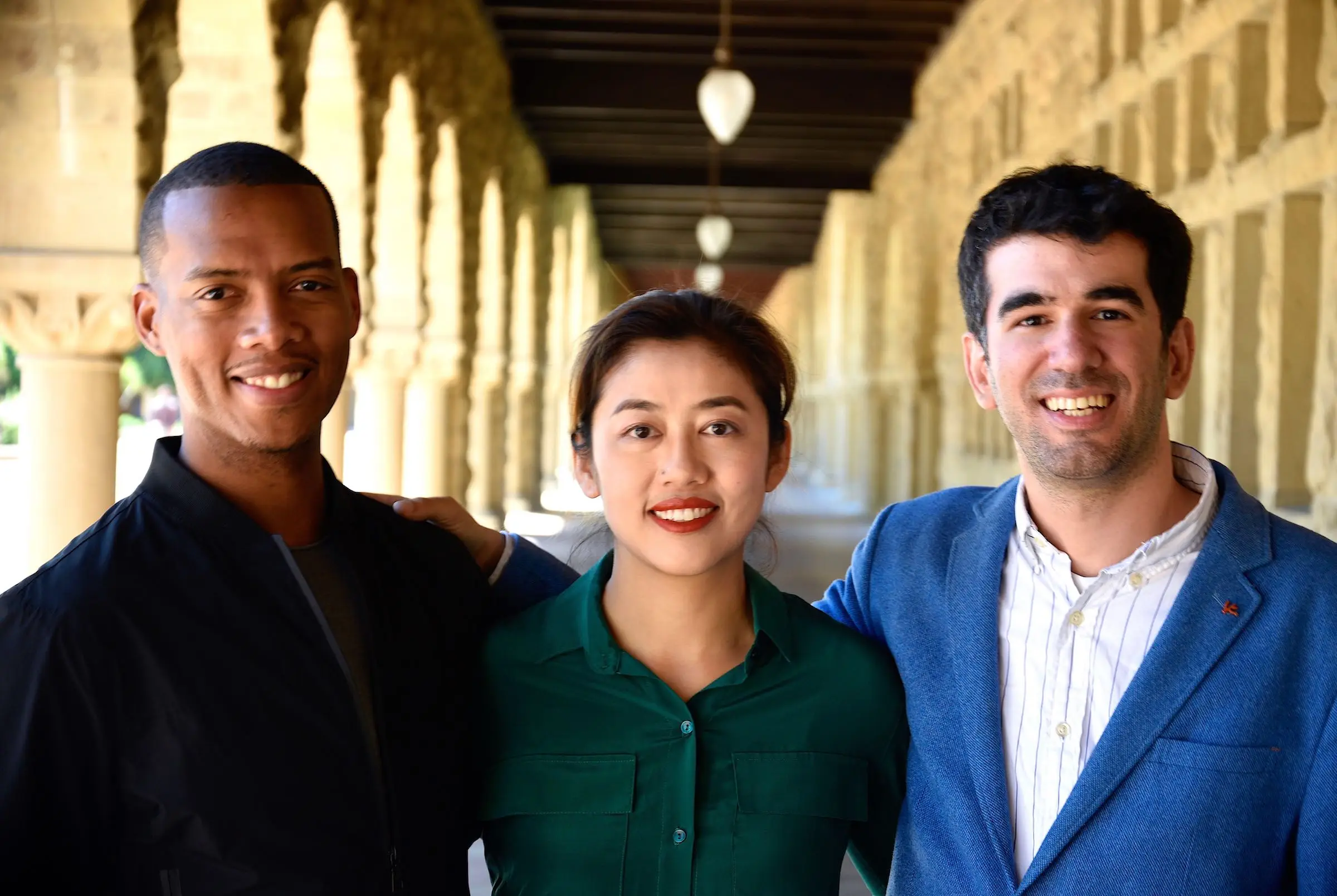 Vince McPhilip M.B.A. ’18, Chengdiao Fan Ph.D. ’14 and Nicolas Kokkalis Ph.D. ’13 cofounded the cryptocurrency network Pi Network with visiting student researcher Aurélien Schiltz. Foto: Benjamin Mattingly