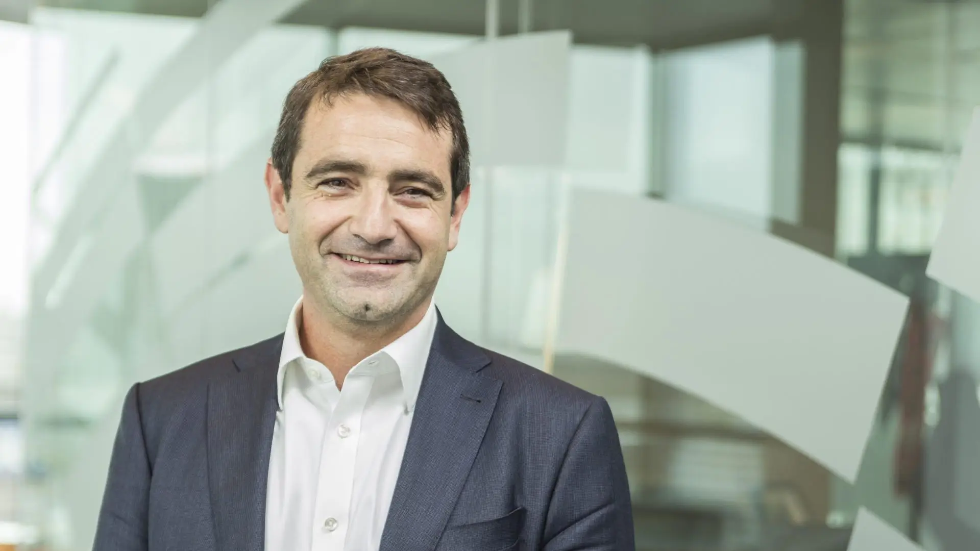 Energías renovables y gas: la combinación de YPF para la generación de electricidad limpia