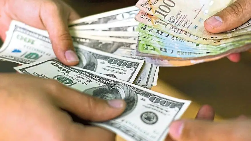 La devaluación produjo una dolarización en Venezuela
