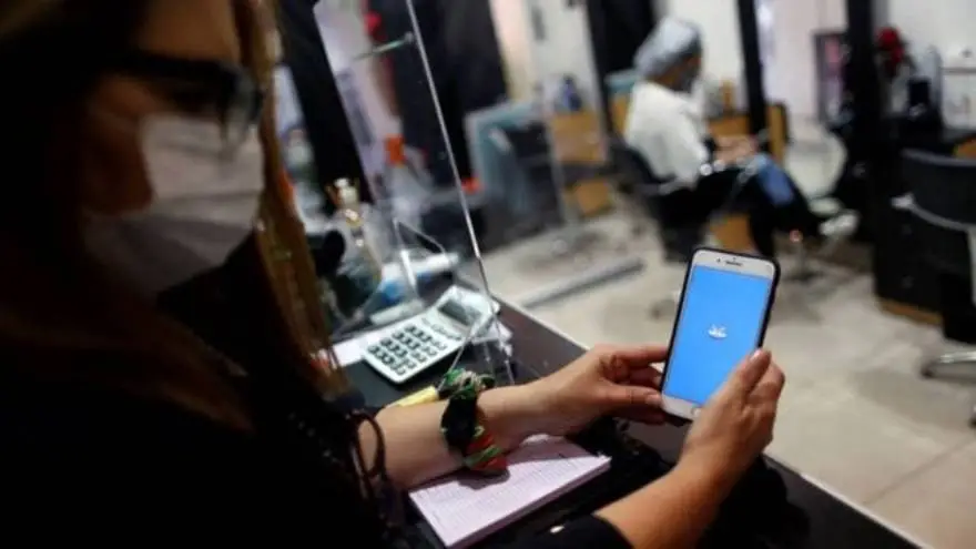 Las tarjetas cripto se pueden asociar a Mercado Pago y otras billeteras
