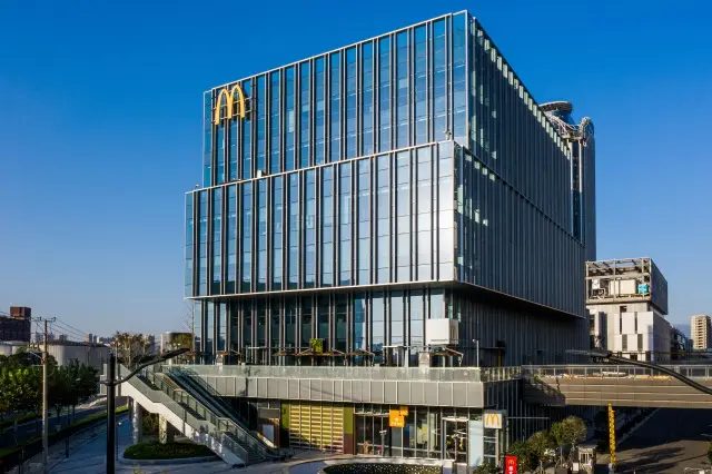 Nueva sede del McDonald´s en Shanghai, China