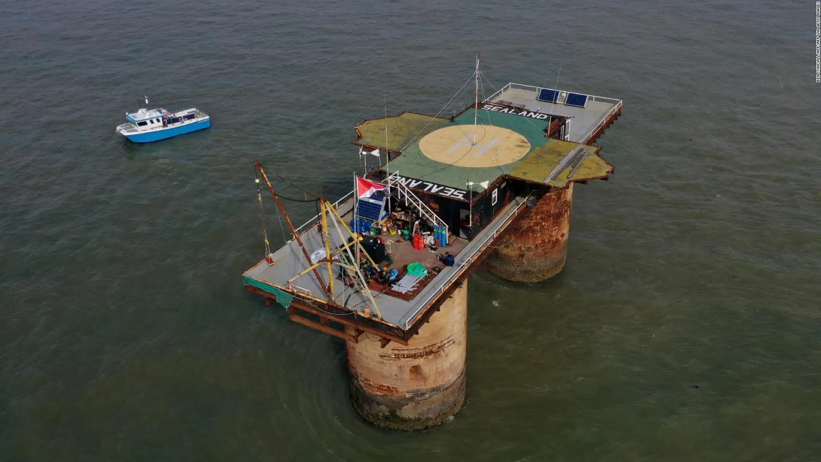 Sealand está ubicada casi pegada a la costa sureste de Reino Unido