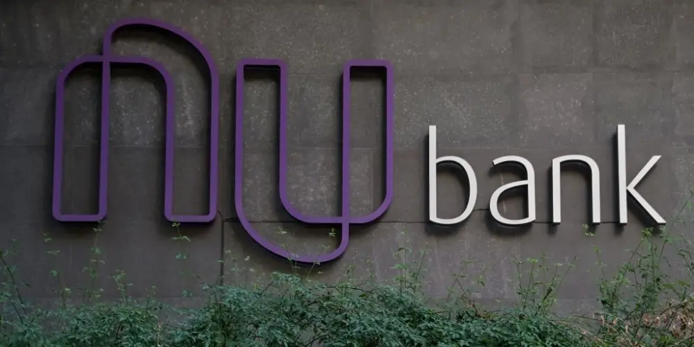 Nubank, la fintech creada por David Vélez, se enfrente a la presión regulatoria en Brasil