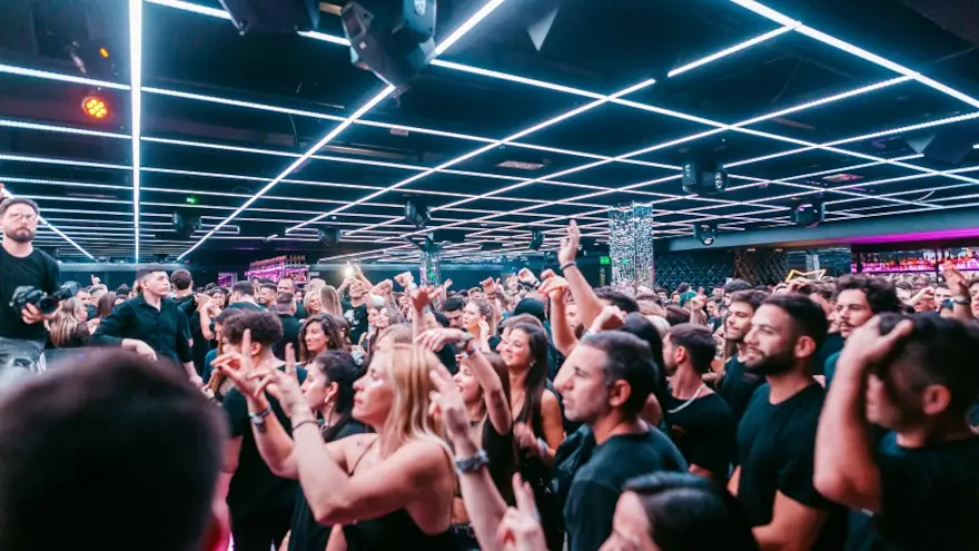 La app permite conocer los eventos de la ciudad y conocer las opiniones de la comunidad
