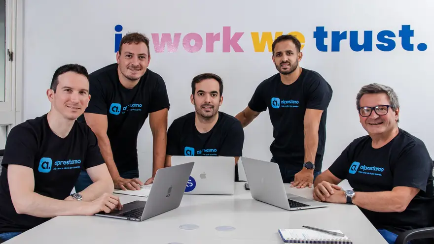 Equipo Directivo de Alprestamo: Edmundo Fuentes (CIO), Julián Sanclemente (CEO y co-founder), Martín García Moritán (board member y co-founder), Santiago Rivero (COO y co-founder) y Pablo Blanco (CFO).