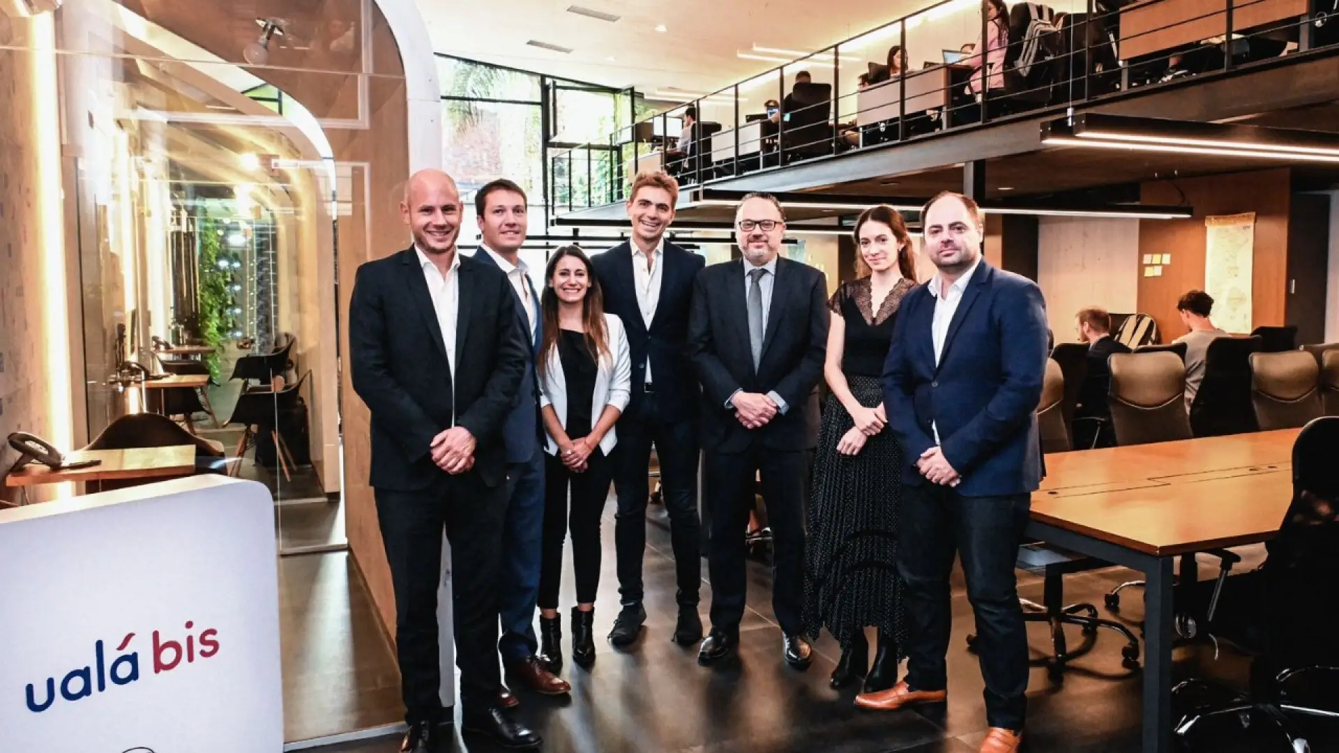 Pierpaolo Barbieri, CEO de Ualá, reunido con Matías Kulfas, Ministro de Desarrollo Productivo y otros funcionarios del Gobierno