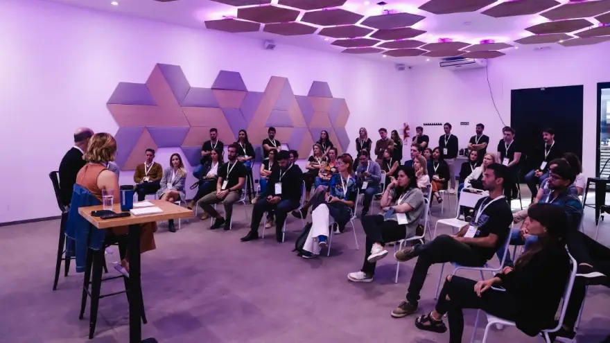 Charla de Alejandro Melamed.