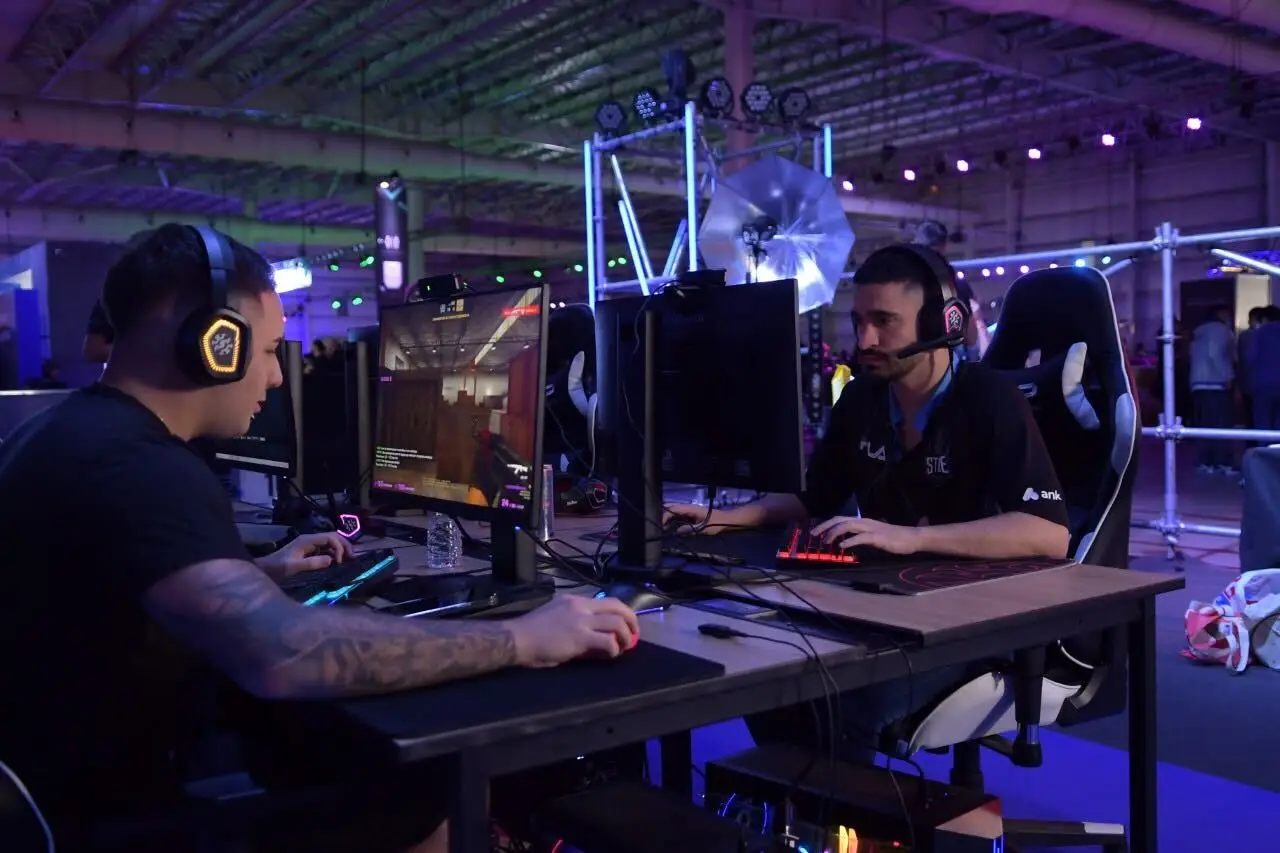 Stone, el equipo de Movistar de e-sport