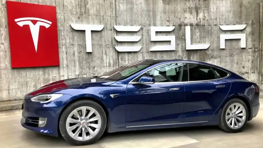 El auto Tesla es el más famoso del 