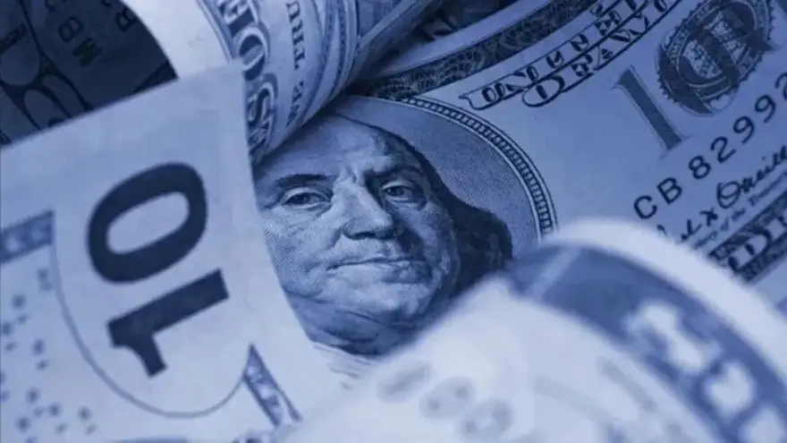 El dólar blue se consigue a $1.210 en el microcentro porteñoñ