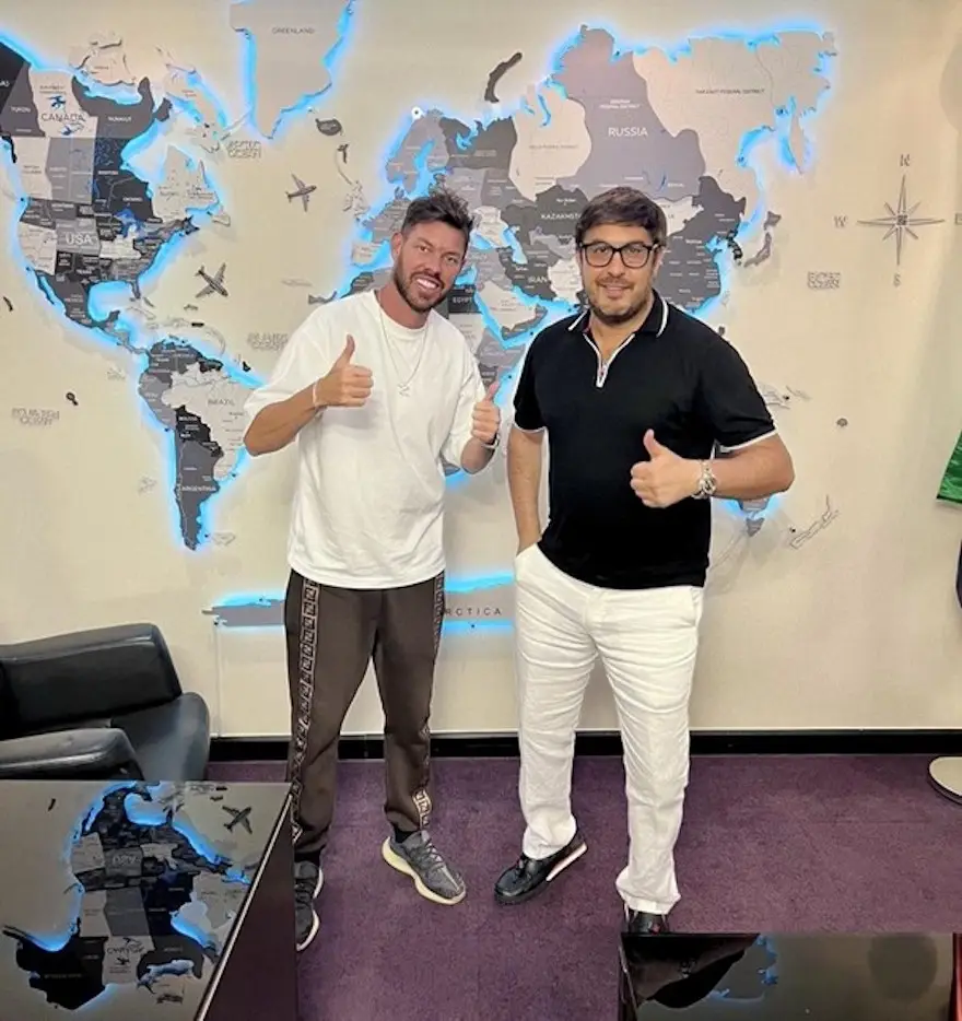 Diego Aguiar, de C-Patec, y el presidente de EHOLD Group, Mykola Udianskyi