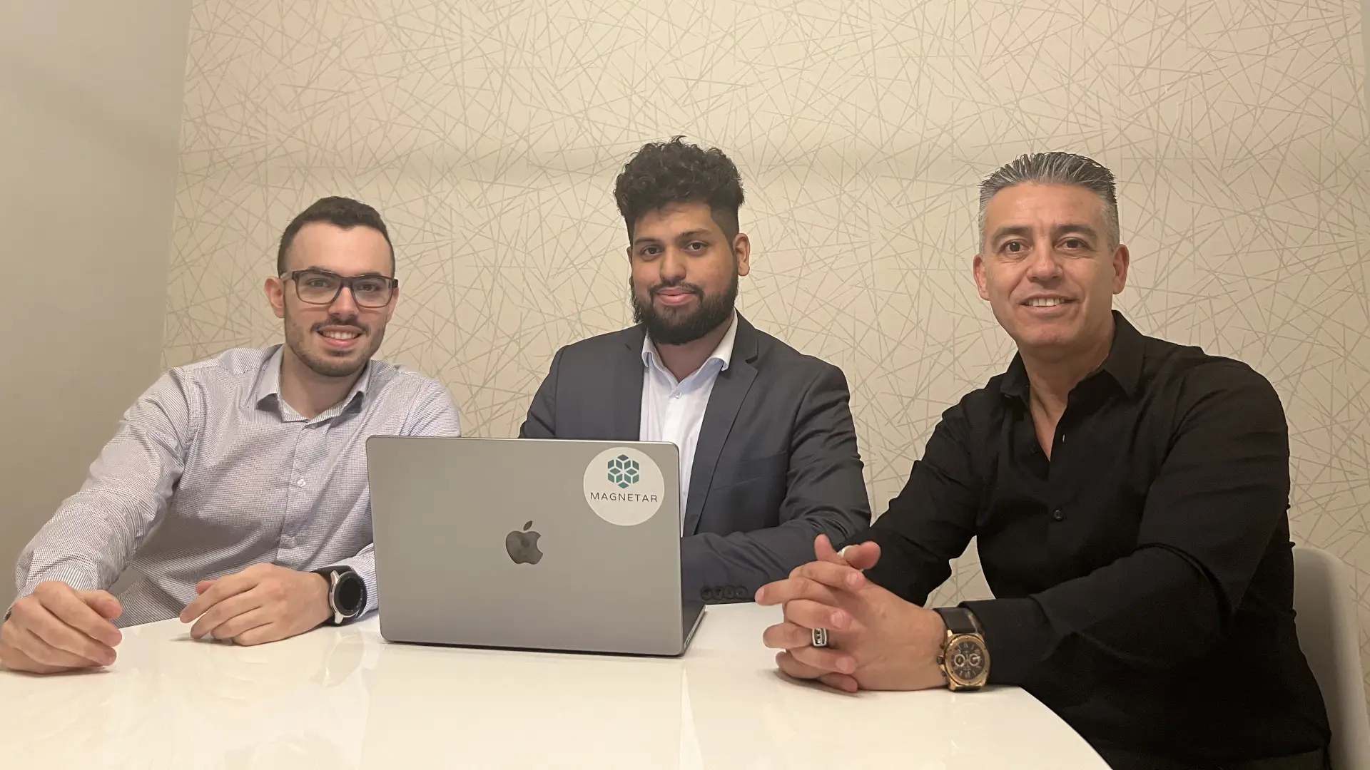 Nicolás Monzón junto a sus socios de Magnetar
