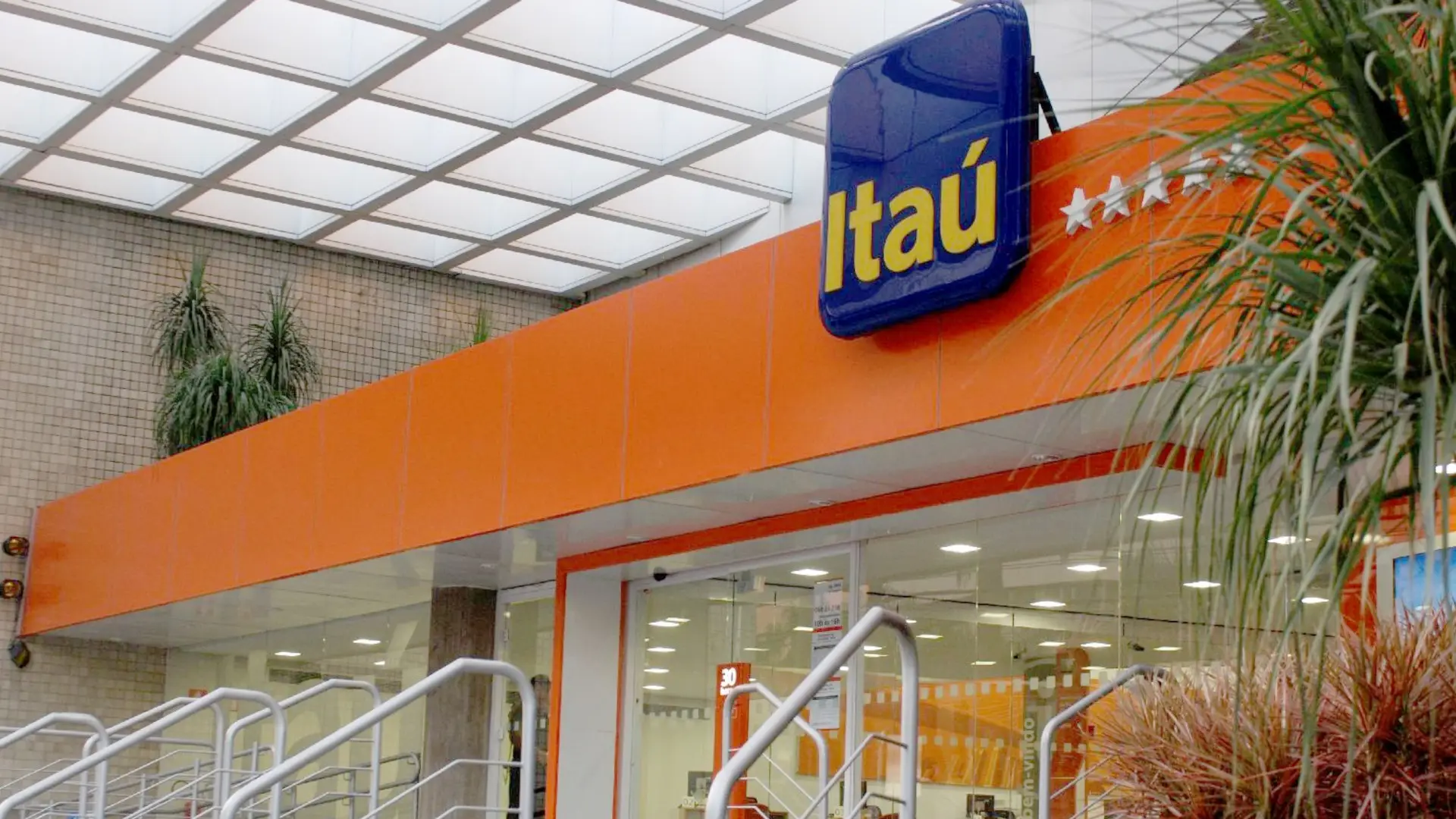 Itaú competirá contra el banco BTG Pactual, pero también con Nubank y Mercado Libre en el negocio cripto