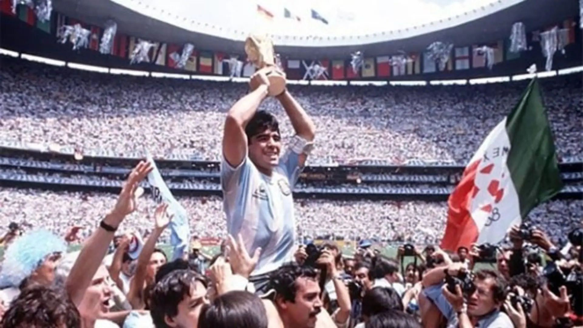 NFT oficiales de Maradona saldrán a la venta y parte de lo recaudado será con fines benéficos para entidades de la ciudad de Fiorito, en Lanús, donde vivió el 10 durante su niñez y adolescencia