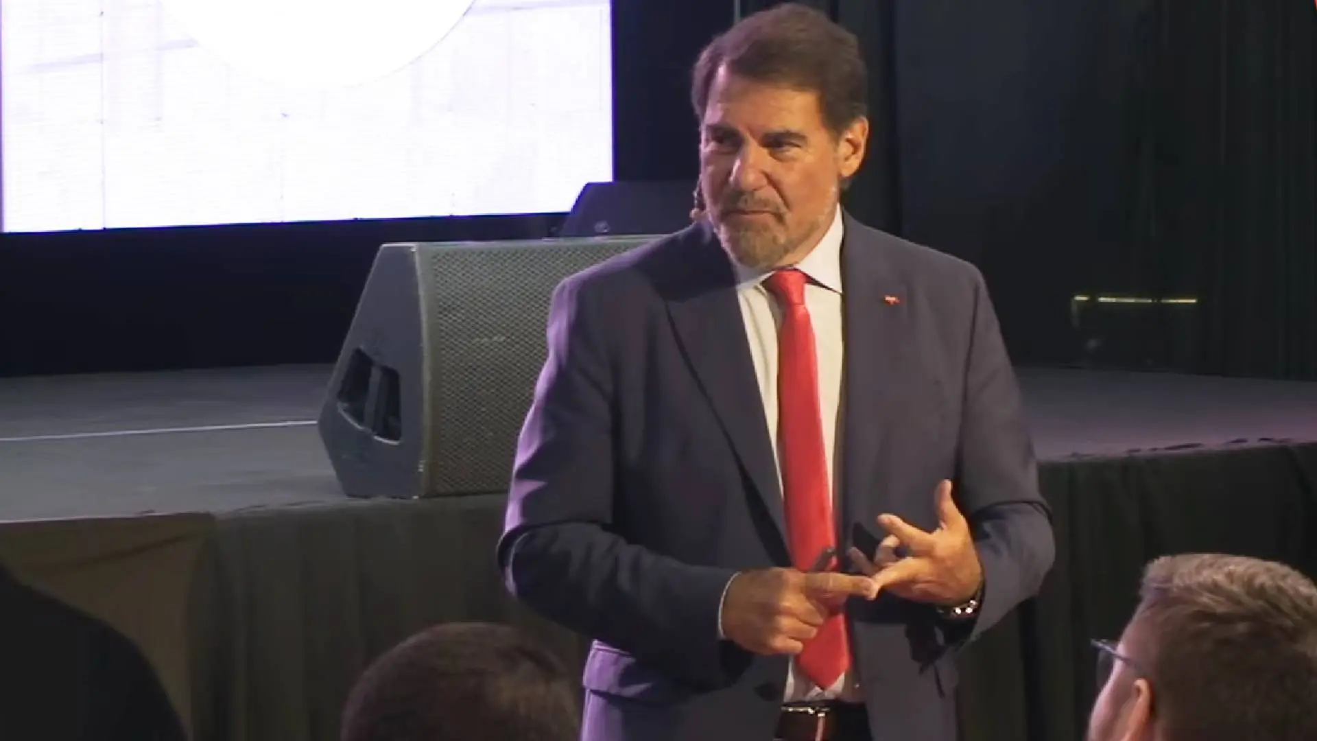 Claudio Zuchovicki fue elegido como el nuevo presidente de Bolsas y Mercados Argentinos (BYMA)