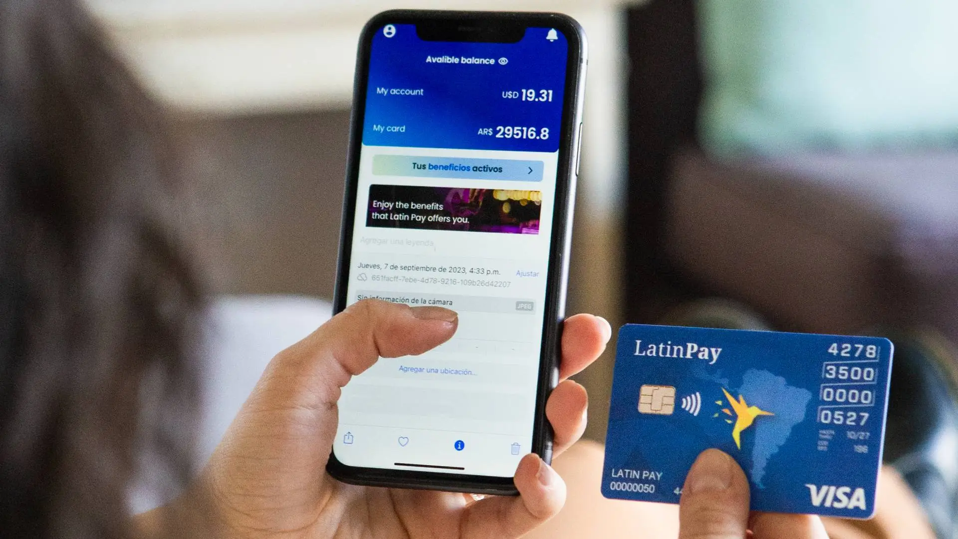Los datos y el dinero están protegidos mediante doble factor de autenticación y reconocimiento facial, para garantizarle al usuario confianza y tranquilidad a la hora de realizar cualquier transacción.