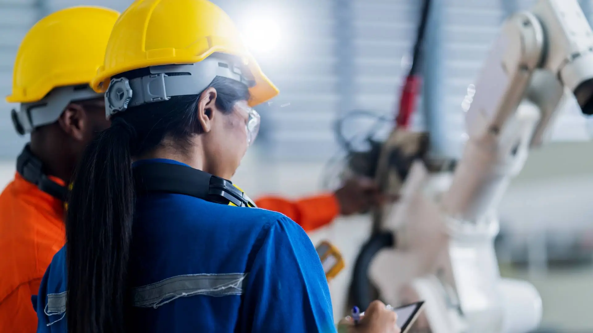 Los co-bots ya se utilizan a nivel empresarial para mejorar la productividad y eficiencia