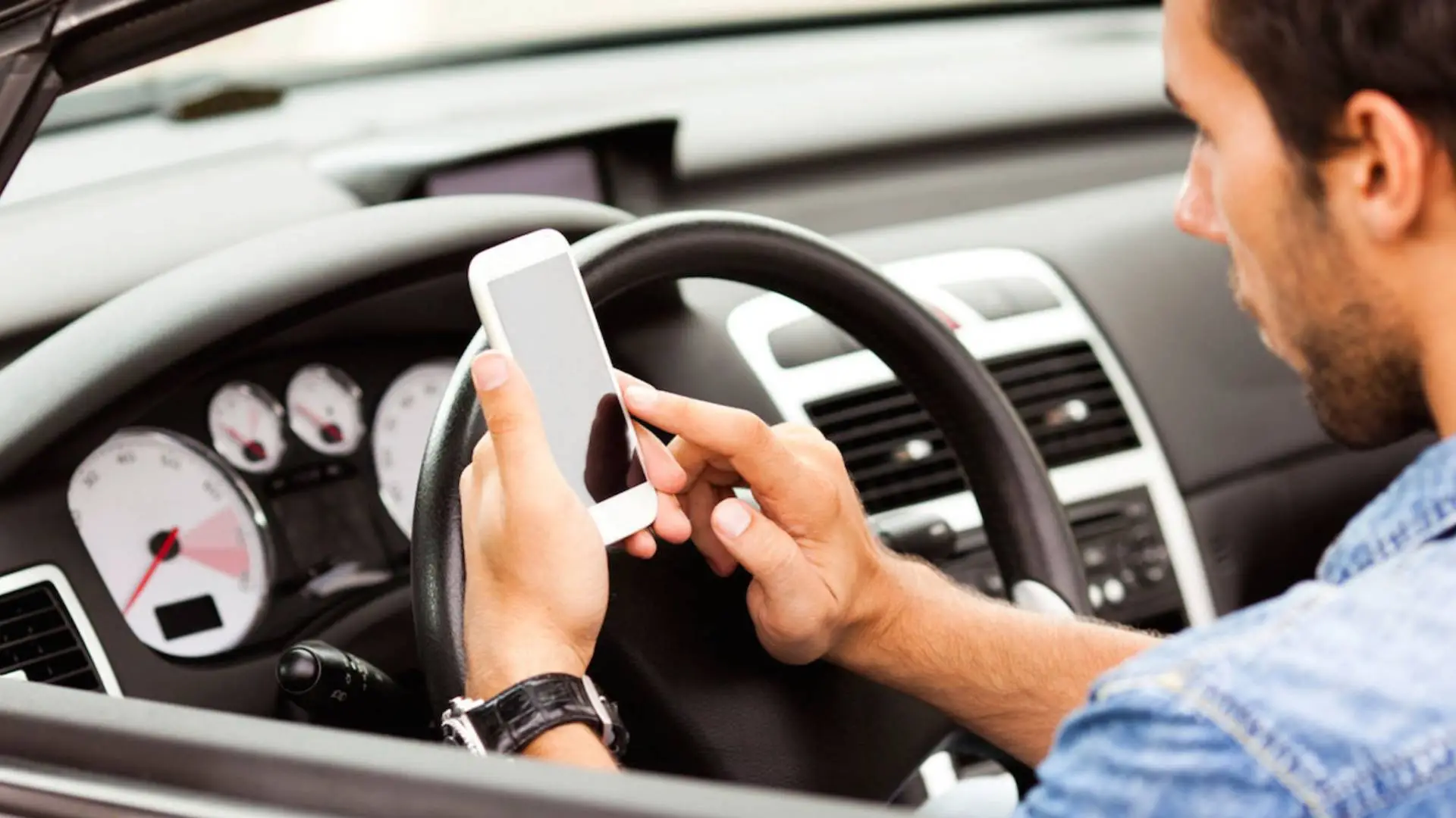 La app de Seeker Parking ayuda al conductor a econtrar espacios de estacionamiento disponibles en la Ciudad de Buenos Aires