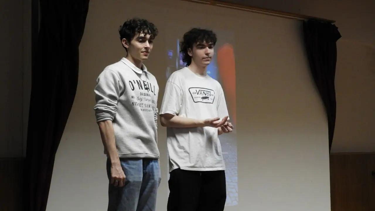 Ellos son Lucas y Ramiro, los creadores del videojuego El 39.  