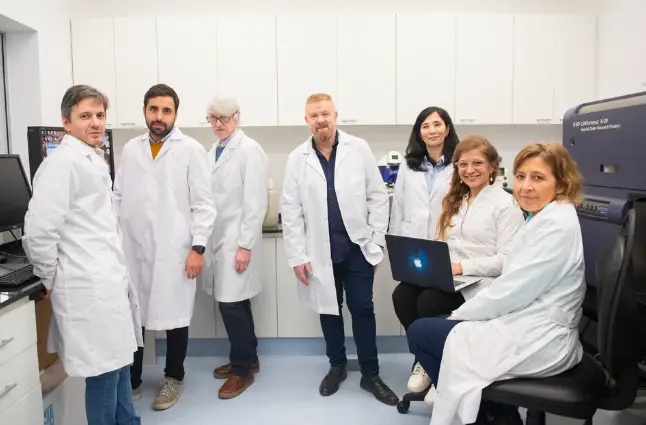 Gabriel Rabinovich y el equipo de Galtec.