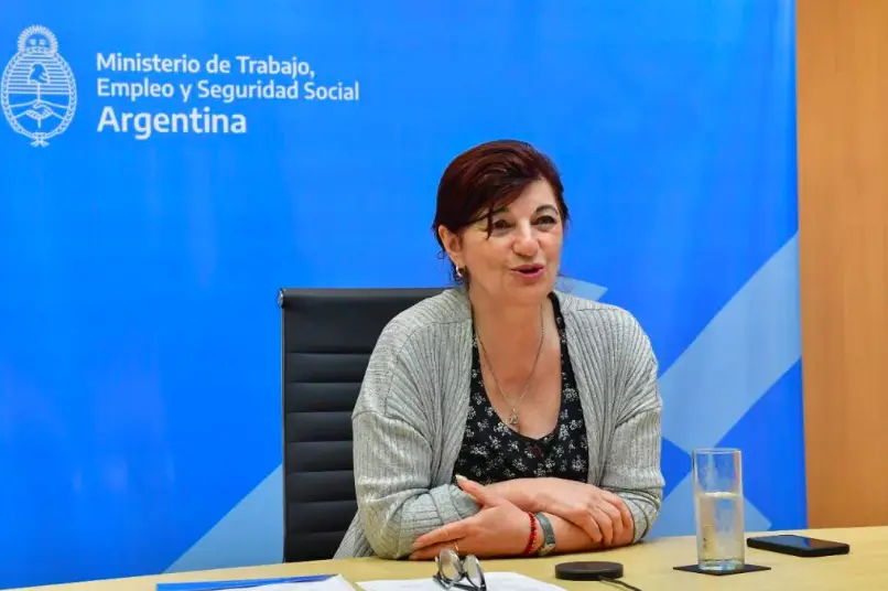 La Ministra Kelly Olmos intervino en el conflicto, solicitando la conciliación obligatoria.