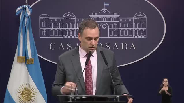 Javier Milei afina estrategia para que el escándalo de Alberto Fernández hunda al kirchnerismo